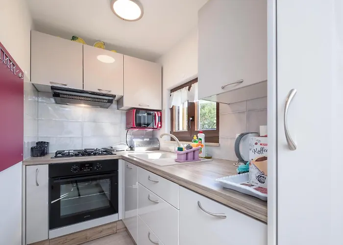 Hébergement de vacances 2 Bedroom Cozy In Pula