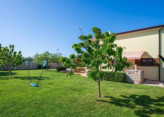 2 Bedroom Cozy In Hébergement de vacances