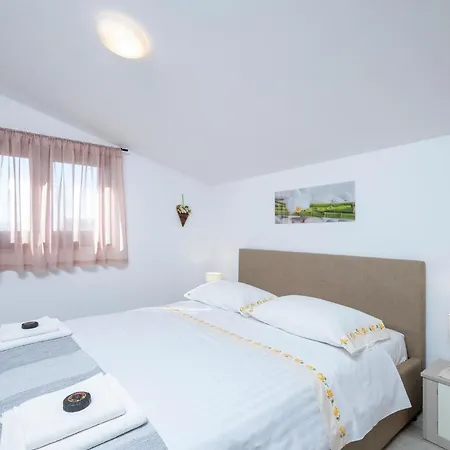 Nyaraló 2 Bedroom Pet Friendly In