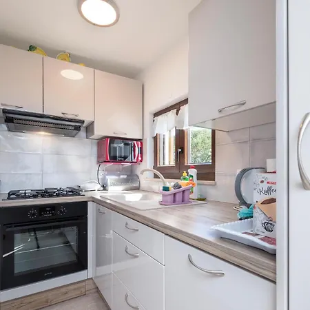 Holiday home 2 Bedroom Cozy In Pula